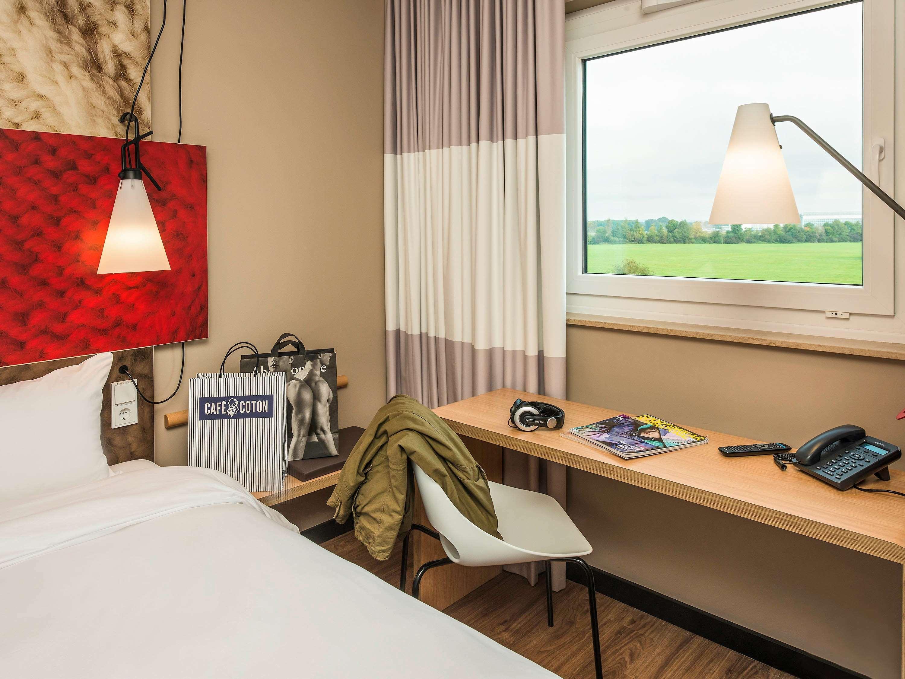 Отель Ibis Muenchen Airport Sued Халльбергмос Экстерьер фото