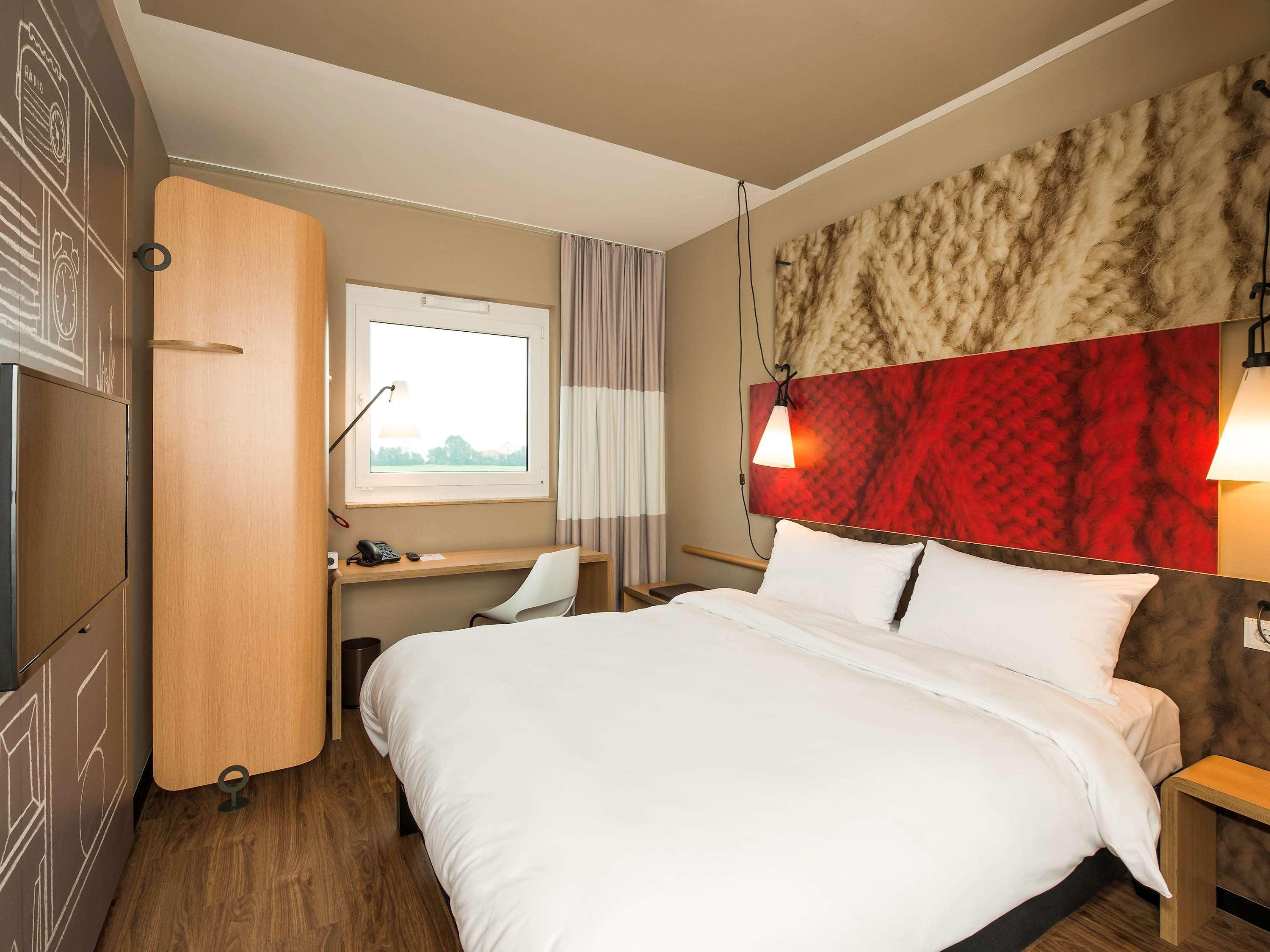 Отель Ibis Muenchen Airport Sued Халльбергмос Экстерьер фото