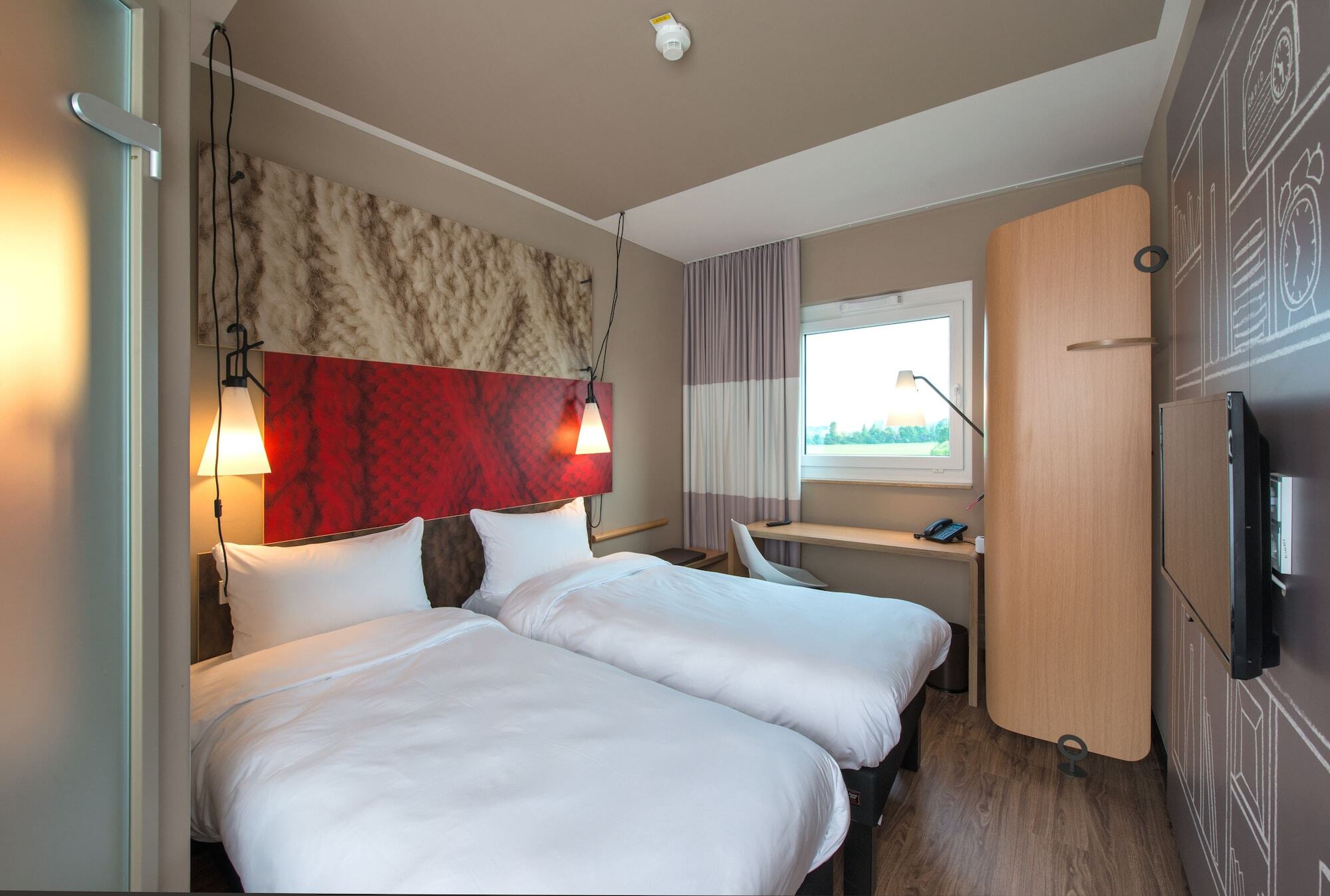 Отель Ibis Muenchen Airport Sued Халльбергмос Экстерьер фото